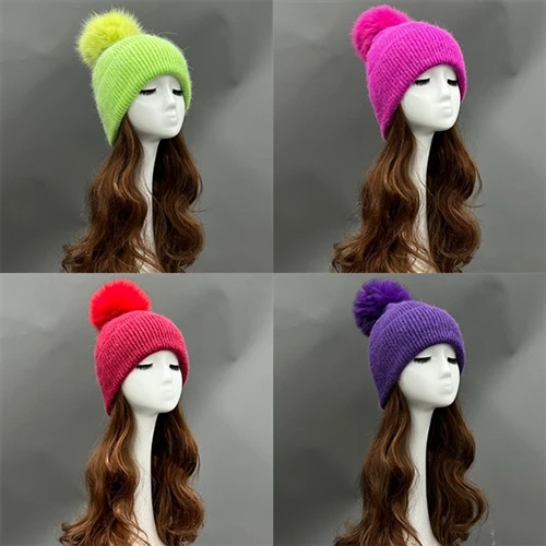 How To Pair A Women's Fox Fur Pom Pom Knitted Hat With A Fox Fur Coat?